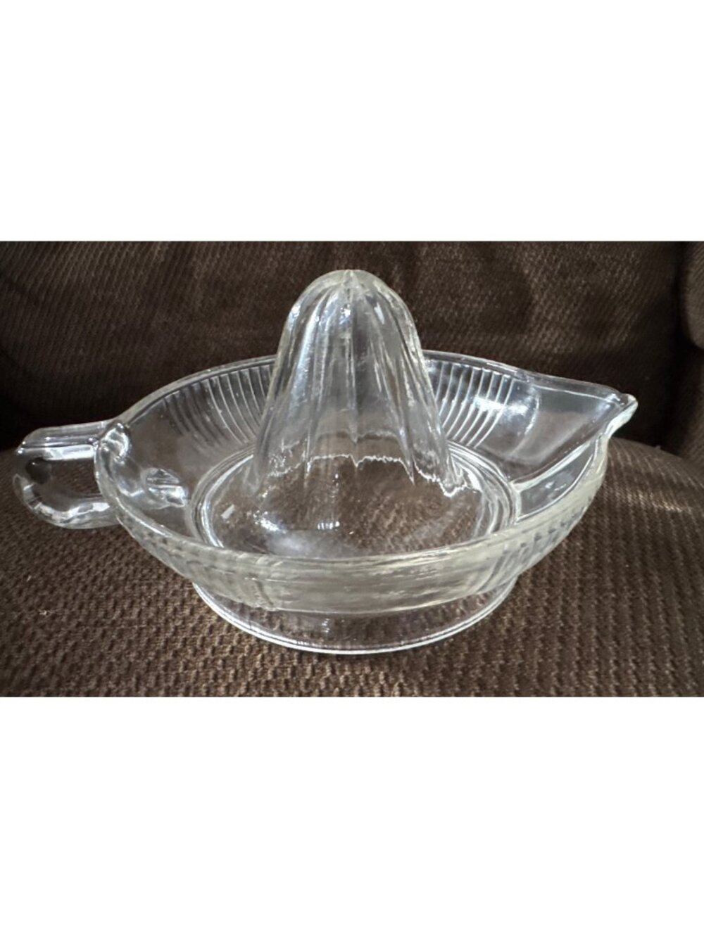 Clear Glass Manual Citrus Juicer Reamer With Handle & Spout (4)